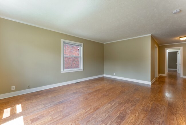 Building Photo - 2315 Auburn St