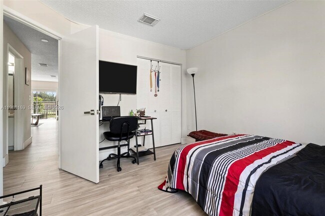 Building Photo - 4736 NW 114th Ave