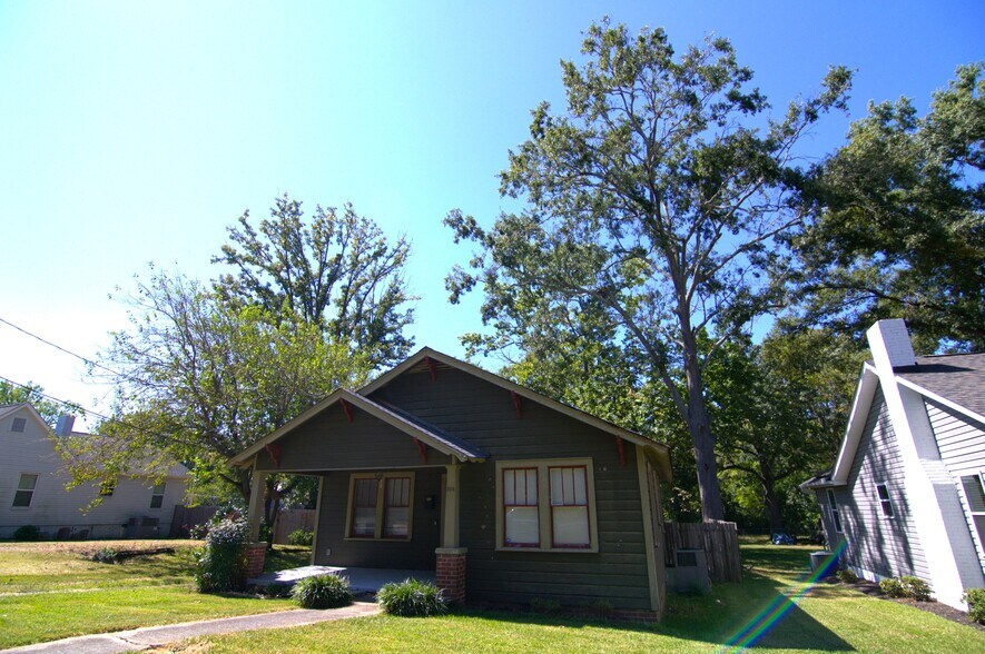 Building Photo - 524 S Confederate Ave