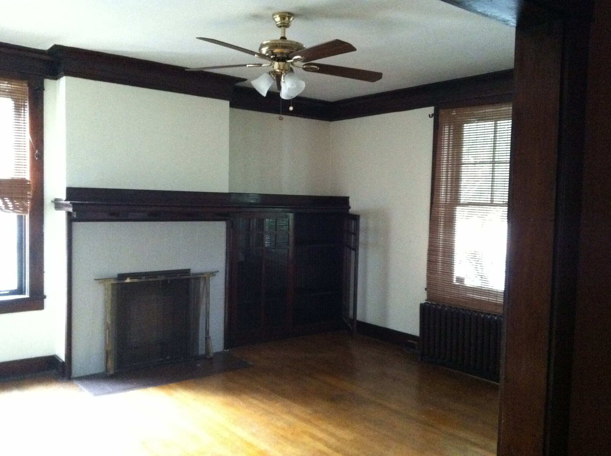 Building Photo - 600 Hampton St