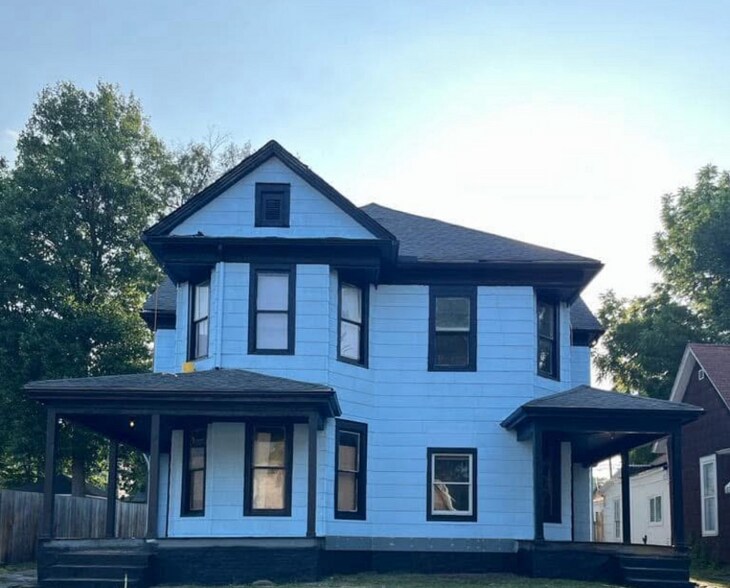 Primary Photo - 623 S 8th St