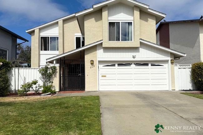 Primary Photo - Charming Foster City Home with Outdoor Liv...