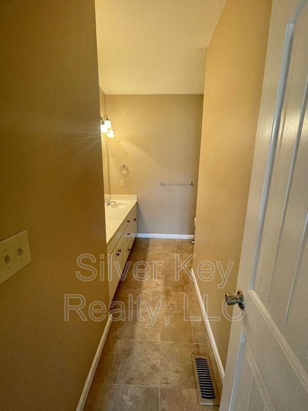 Building Photo - 155 Pulliam Dr