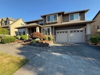 Building Photo - Modern 4BR Home in Redmond with Spacious L...