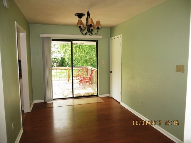 Building Photo - Charming 3 bedroom house for rent August 6, 2026, w/ a garage and privacy fenced back yard for $1...