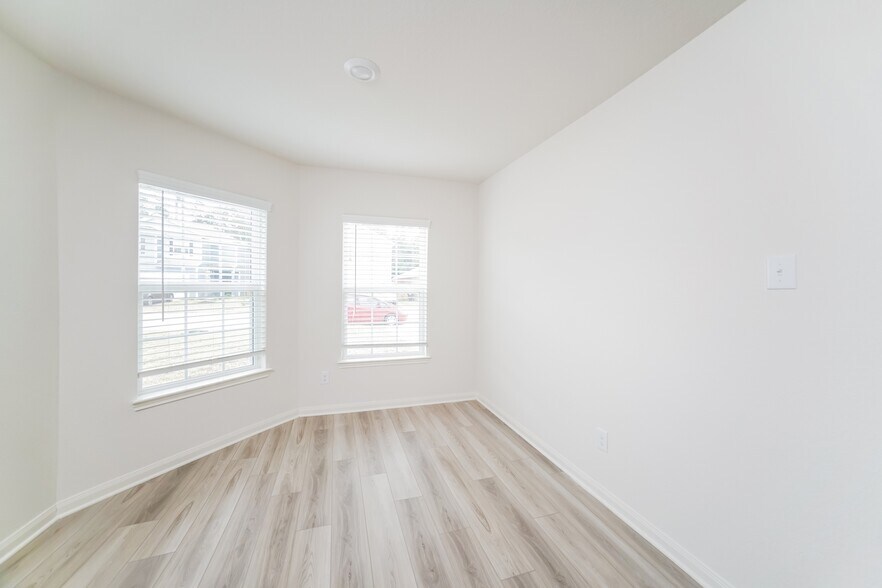 Building Photo - 22067 Ellison Dr