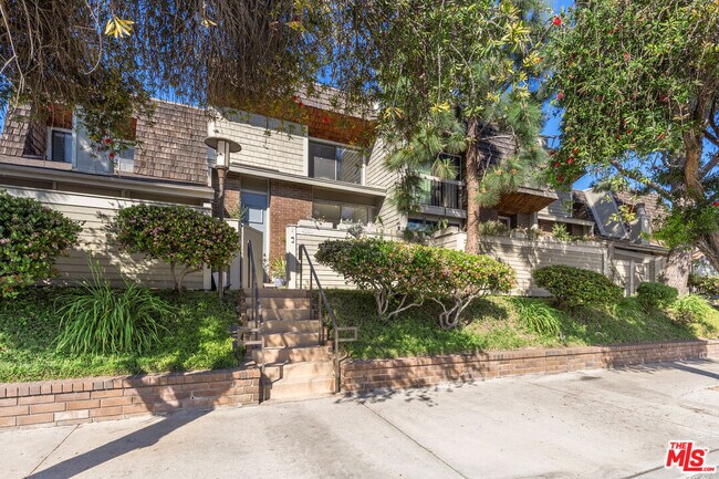 Building Photo - 4350 Glencoe Ave