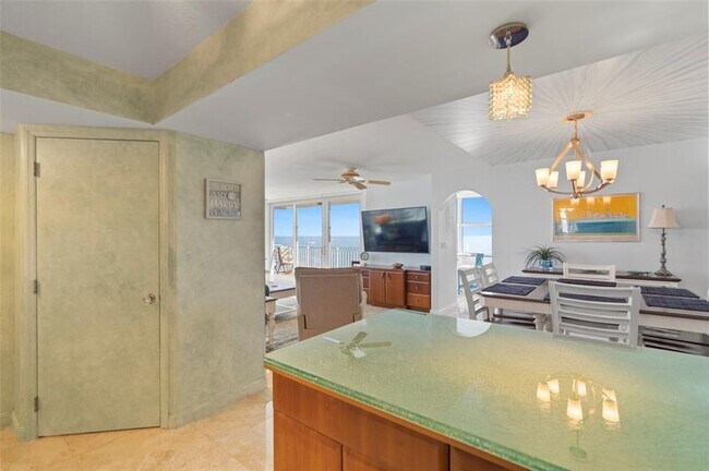 Building Photo - 5200 N Ocean Blvd