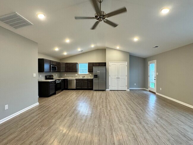 Building Photo - 145 Candy Apple Ln