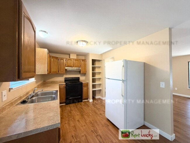 Building Photo - 2516 S 284th St