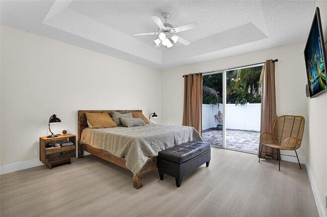 Building Photo - 6386 NW 78th Pl