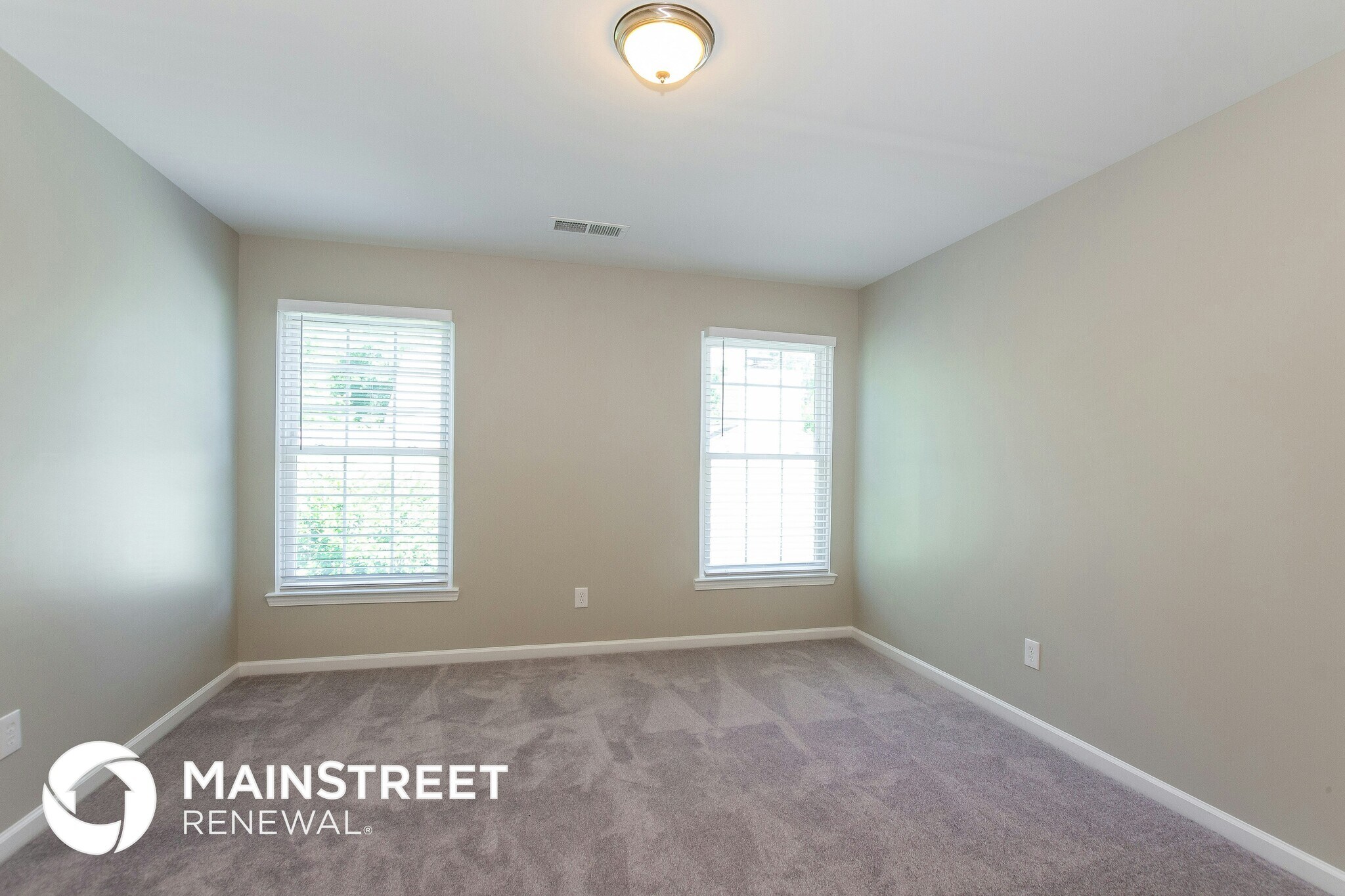 Building Photo - 8008 Leisure Ln