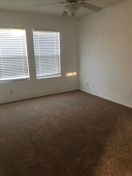 Mater bedroom - 6395 Delgado Ln