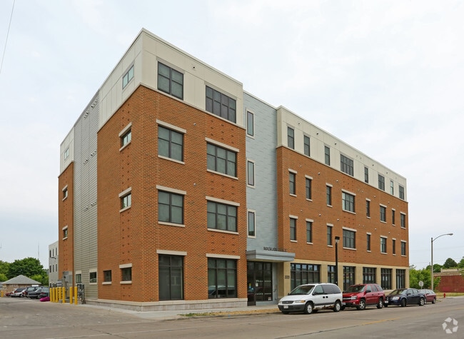 Building Photo - Maskani Place
