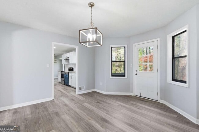 Building Photo - 4380 Cary Dr SW