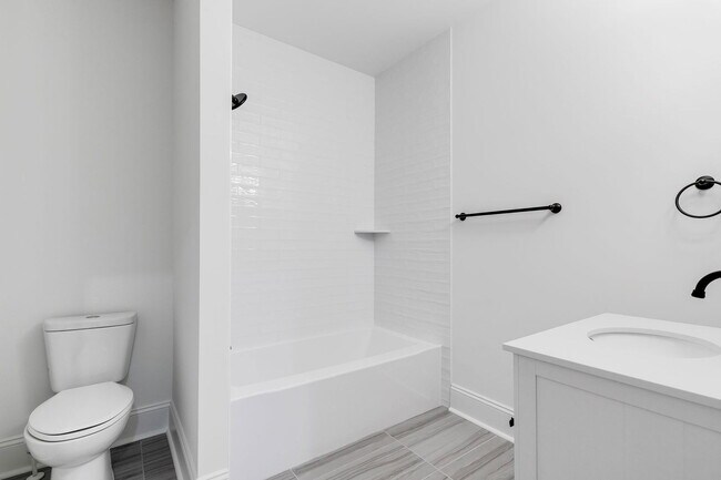 Building Photo - 3003 Midlothian Tpke