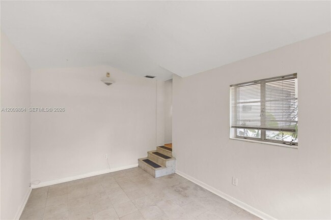 Building Photo - 1431 Algeria Ave