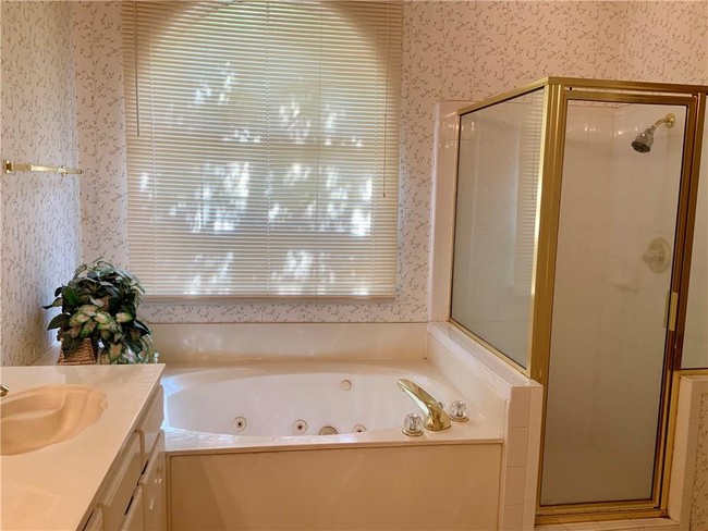 Building Photo - 4320 Vine Ridge Ct