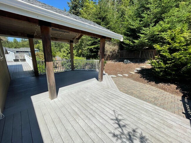 Building Photo - 3511 Cedar Glen Way