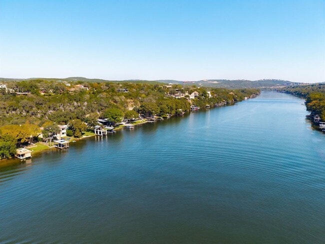 Building Photo - 3113 Ski Shores Terrace