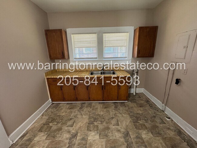 Building Photo - 1617 42nd St Ensley