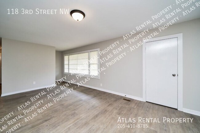 Building Photo - 118 3rd St NW