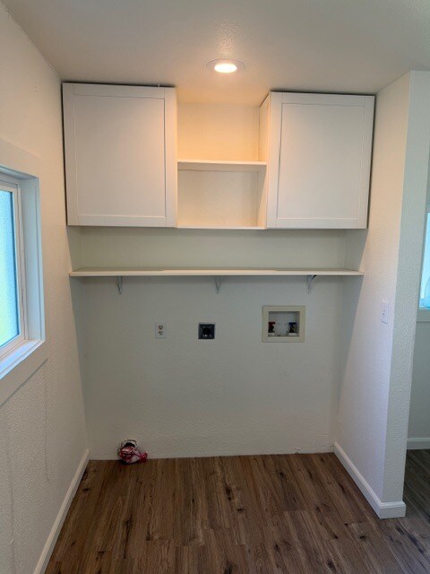 Building Photo - 10861 Live Oak Rd