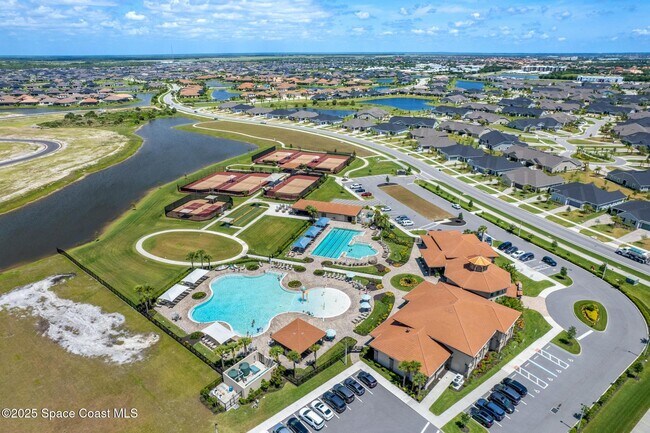 Building Photo - 7804 Loren Cove Dr