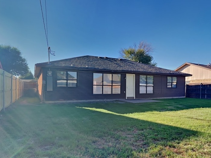 Building Photo - 3014 Pepperidge Dr E