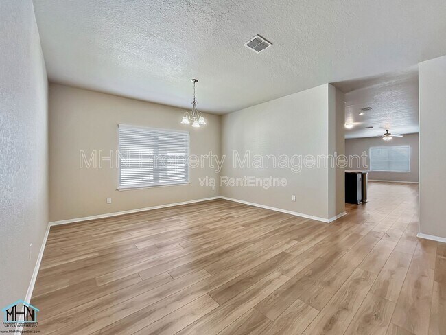 Building Photo - 7118 Marina Del Rey