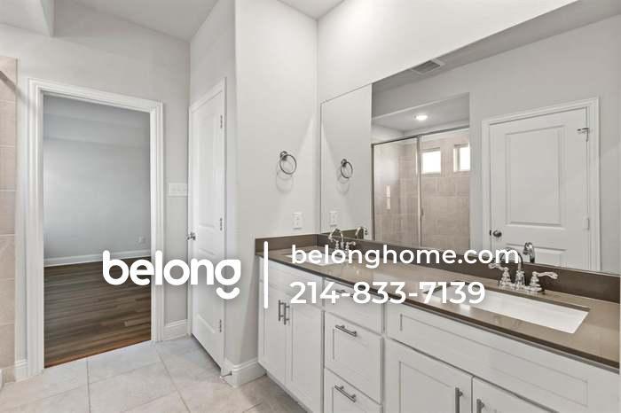 Building Photo - 1733 Barnwood Trce