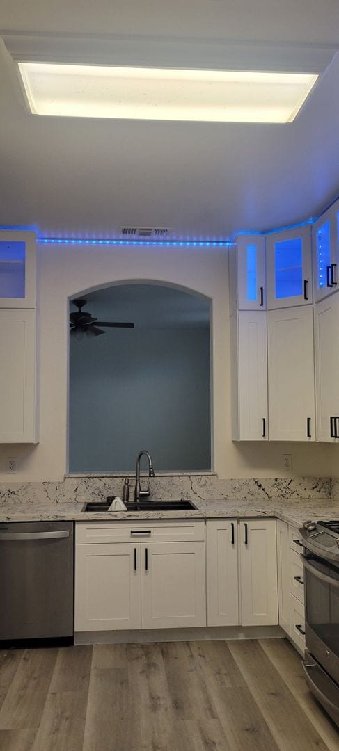 Building Photo - Your Next Home in One of Roseville’s Most Desired Neighborhoods!