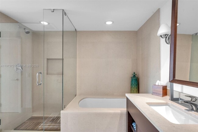 Building Photo - 6899 Collins Ave