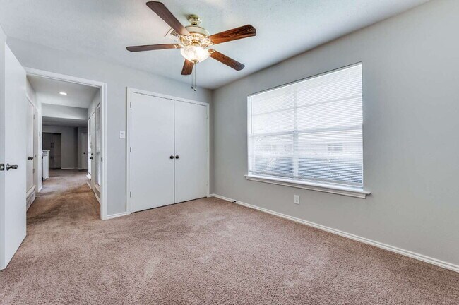 Building Photo - Prime Denton Living: 3-Bed Home Near UNT & Denton High