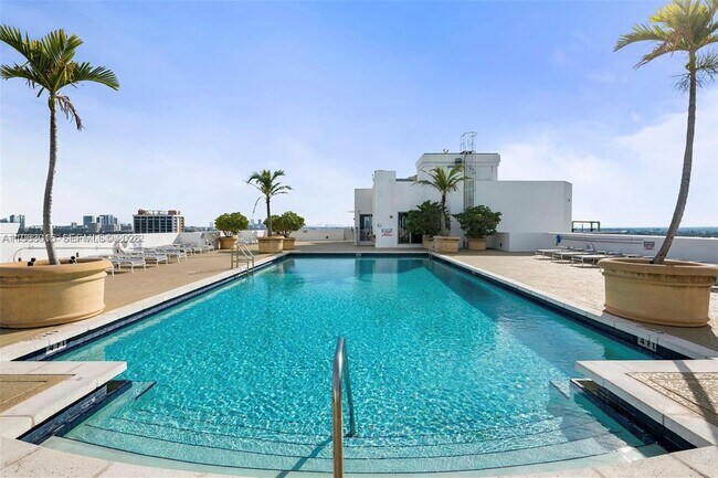 Building Photo - 1830 Radius Dr