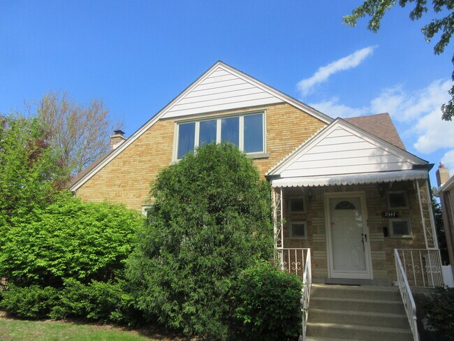 Building Photo - 9347 S Harding Ave