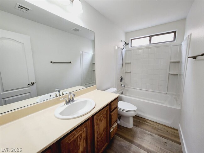 Building Photo - 7445 Calzado Dr