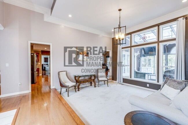 Building Photo - 3 Kyle Ct