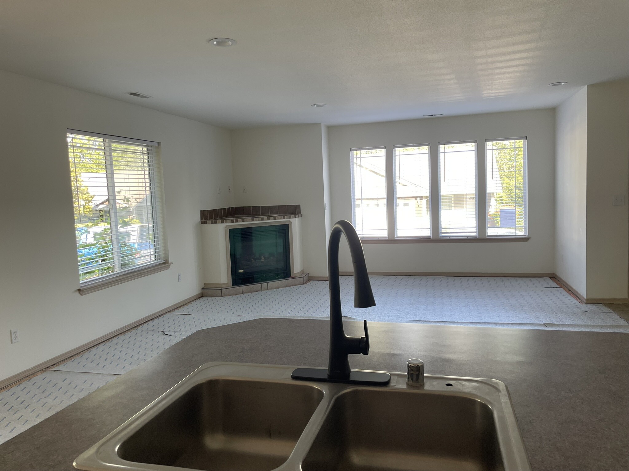 Building Photo - 1482 Estate Pl