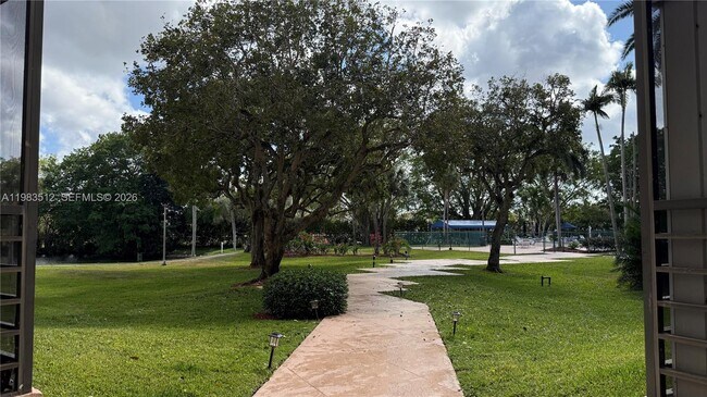 Building Photo - 1200 St Charles Pl