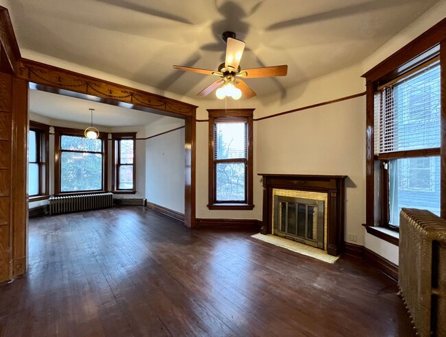 Building Photo - 2326 S Millard Ave