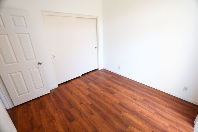 Building Photo - 2942 Claremore Ln