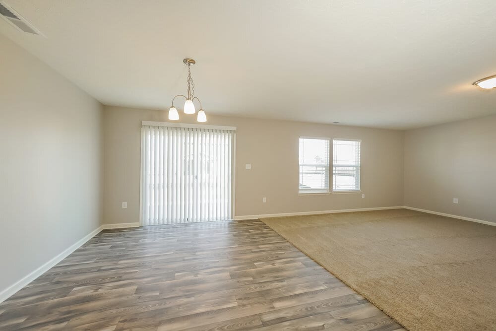 Building Photo - 1503 Lexington Trail