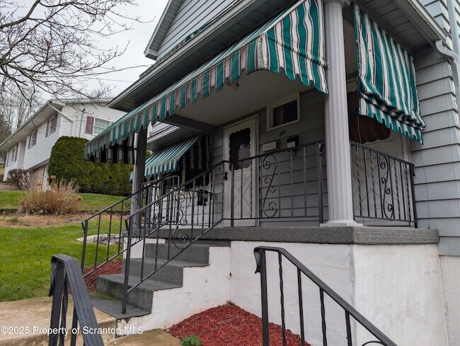 Building Photo - 810 Gino Merli Dr