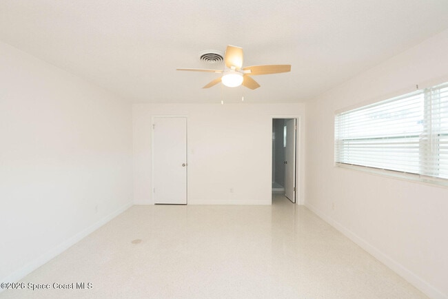 Building Photo - 311 12th Terrace