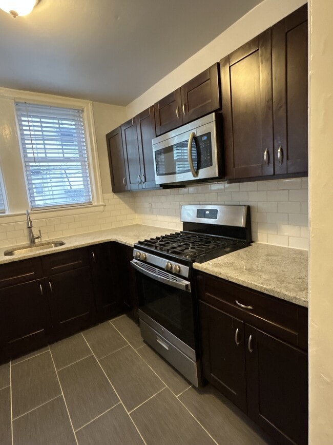 Building Photo - 4129 Greeby St