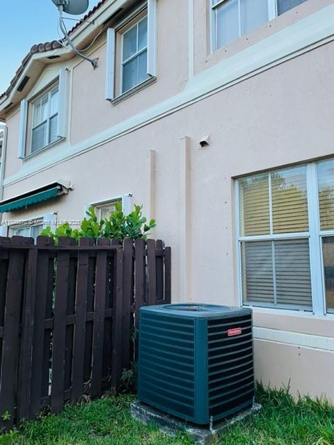 Building Photo - 12515 SW 124th Path