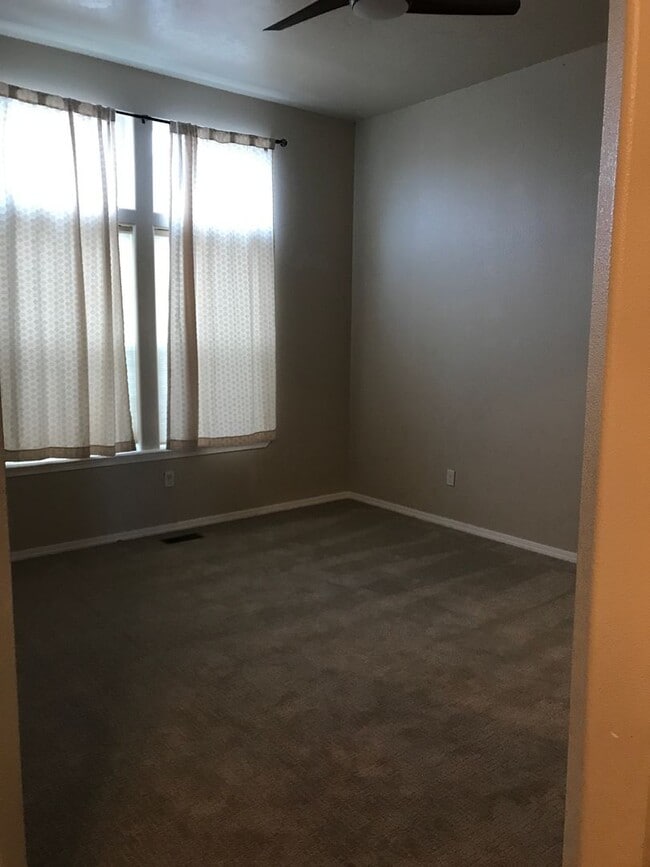 Building Photo - 2034 Northern Sky Dr