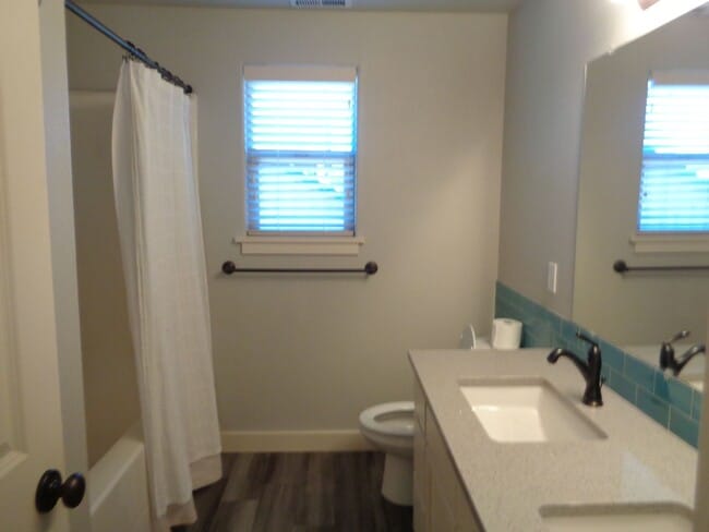 Building Photo - Must See 3 Bedroom Home with Fenced Yard!
