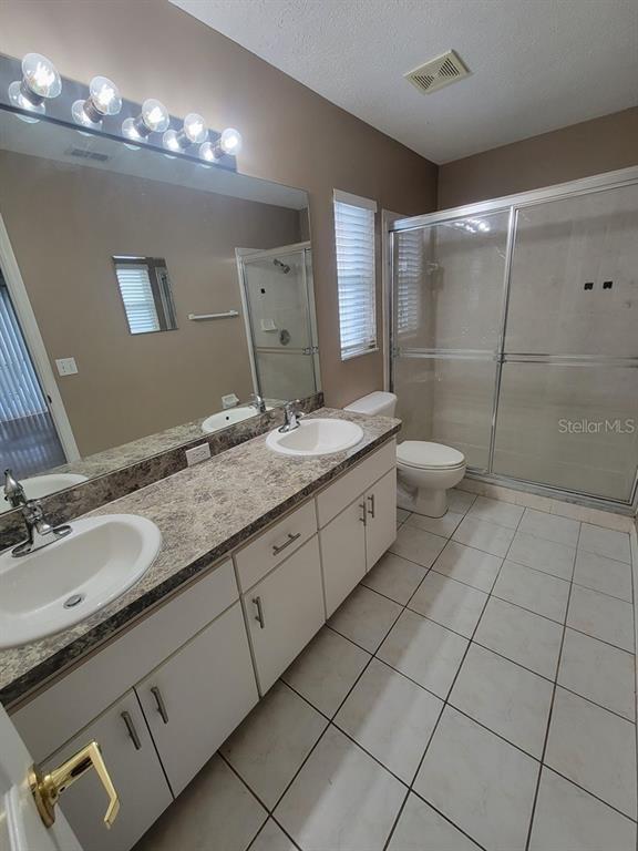 Building Photo - 7942 Chadwick Dr